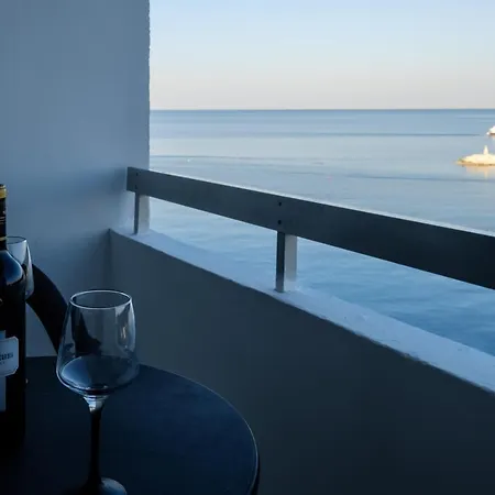 Charmers Sea View Flat Appartement Larnaca