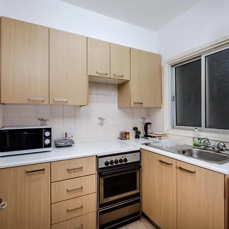 Charmers Sea View Flat * لارنكا