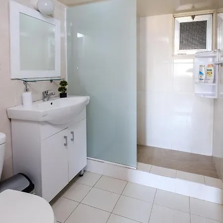 Charmers Sea View Flat * لارنكا