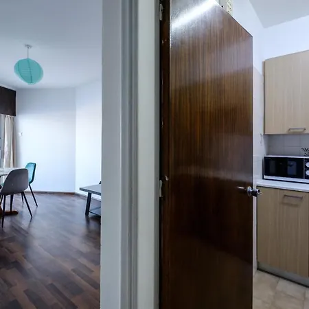 Charmers Sea View Flat Apartment Larnaca