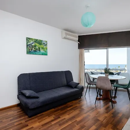Charmers Sea View Flat * Larnaca